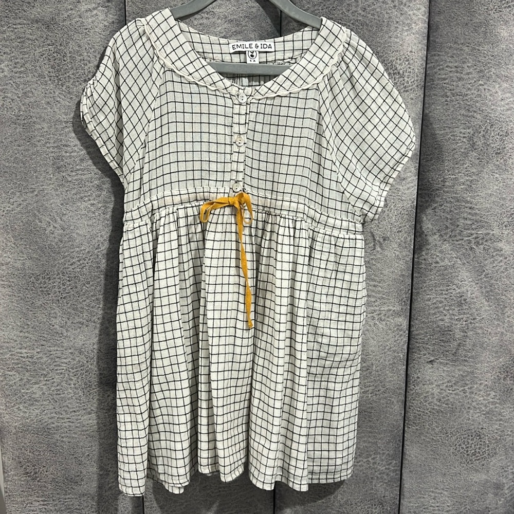 Emilie and Ida beautiful checkered dress size 6